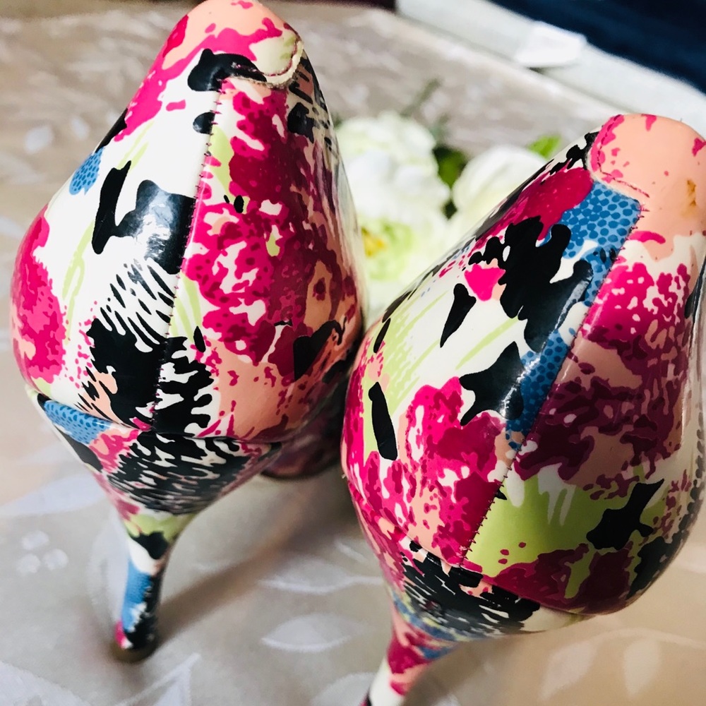 BCBGeneration Multicolor Peep Toe Pumps - Picture 3 of 3